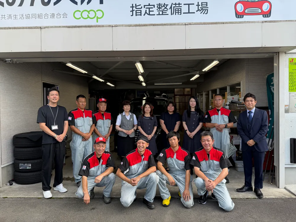 陽光自動車有限会社のスタッフ集合写真｜高崎市の鈑金塗装工場